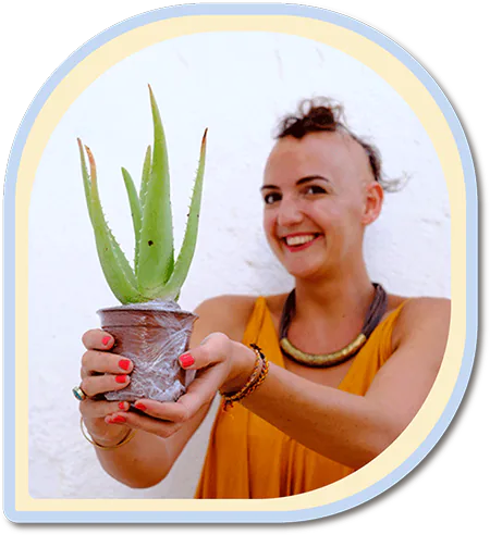 Alopecia lady with aloe vera