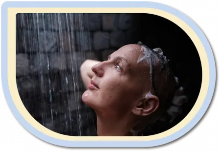 Alopecia girl shampooing hair